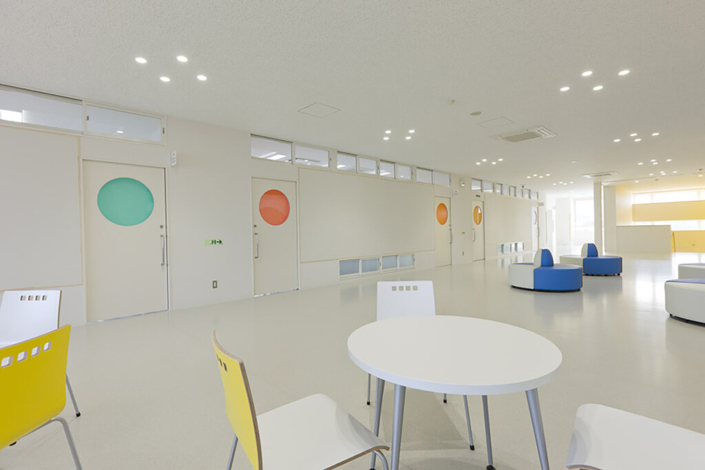 ホール Hall